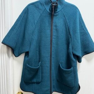 Old Navy Cape Coat Womens Sz M Green Blk Trim Short Sleeve Full Zip Wool Blend